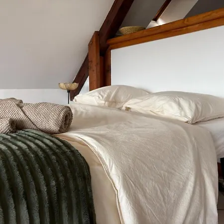Cozy And Independent With A View